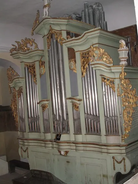 Organ in Kleinschelken, photo 1