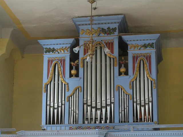 Organ in Talmesch, photo 1