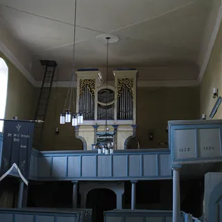 Orgel im Raum