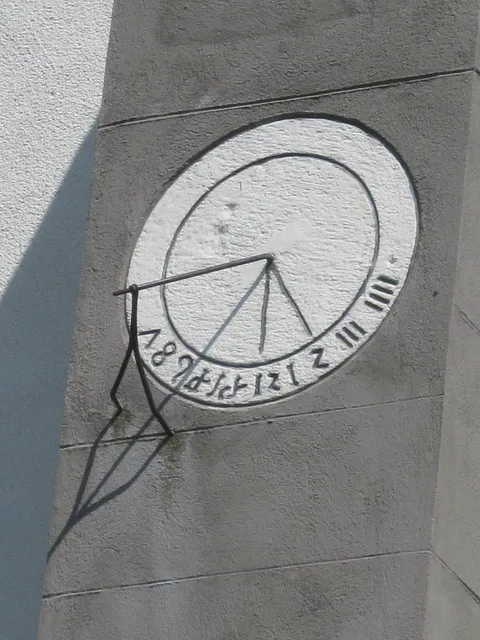 . . . , anders rinnt hier die Zeit . . .