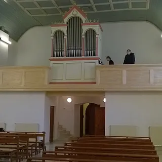 Die Straßburger Einschenkorgel op.1 steht seit 2016 in der evang. Kirche Karlsburg